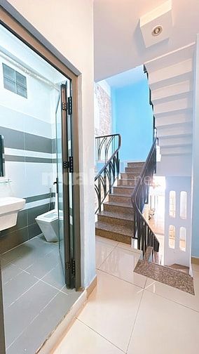 Bán nhà đường số 11 P4Q4,dt:4x10m,giá:10.3tỷ(3lầu)