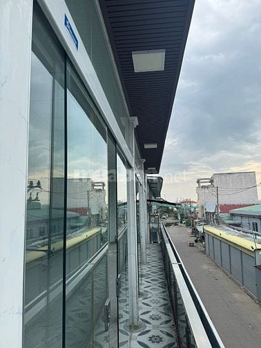 Sang nhượng tiệm tóc Nam có lượng khách nhất định