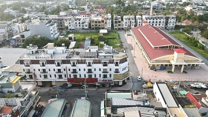 Bán nhà mặt tiền VIP 7.5m Chợ Cái Vồn, đấu lưng dãy tiệm vàng PVN