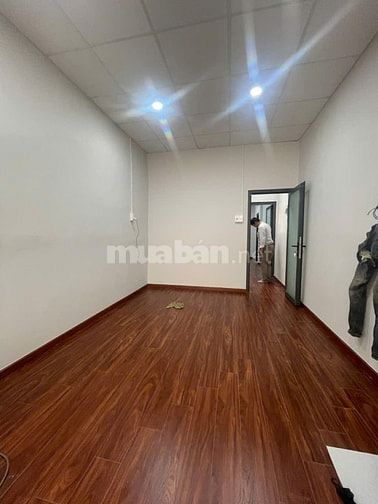 Cho thuê nhà nguyên căn hẻm 3m cách MT NDD 4 căn 3.1x15m, 1 lầu, 2PN