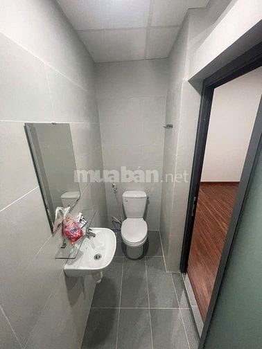 Cho thuê nhà nguyên căn hẻm 3m cách MT NDD 4 căn 3.1x15m, 1 lầu, 2PN