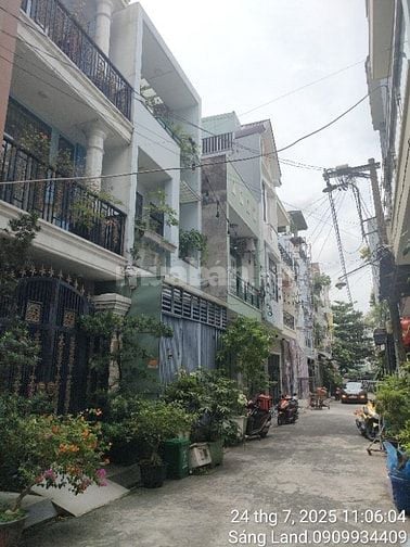 Bán nhà phố 4 lầu hẻm 283 Dương Đình Hội