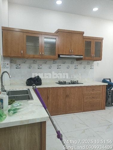 Bán nhà phố 4 lầu hẻm 283 Dương Đình Hội
