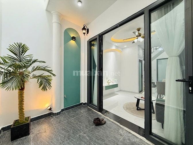 CHÍNH CHỦ BÁN NHÀ KHU SÂN BAY ĐÚC 1LẦU 3PN FULL NỘI THẤT GIÁ MỀM 
