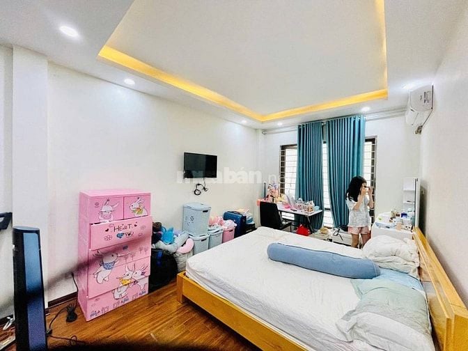 Cần bán nhà phố Khương Hạ Thanh Xuân gần ô tô, 31m2 x 5T, Giá 6.9 tỷ