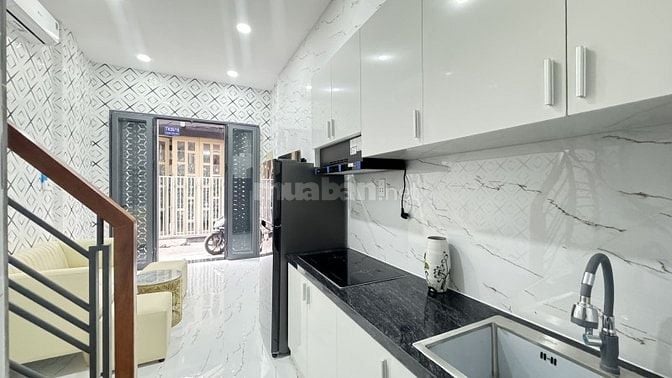 🏡 NHÀ Q1 – CÁCH HẺM XE HƠI CHỈ 1 BƯỚC – 3 TẦNG – KẾ MẶT TIỀN 🏡
