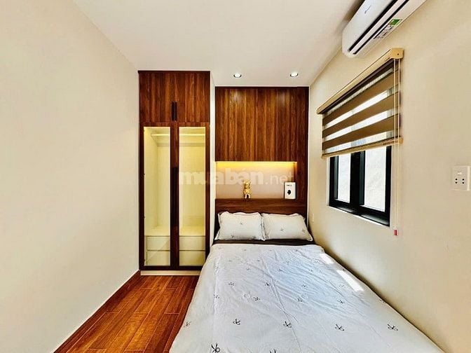 CHÍNH CHỦ BÁN NHÀ ĐẸP MỚI XÂY ĐÚC 1LẦU 3PN HẺM XE HƠI VÔ NHÀ