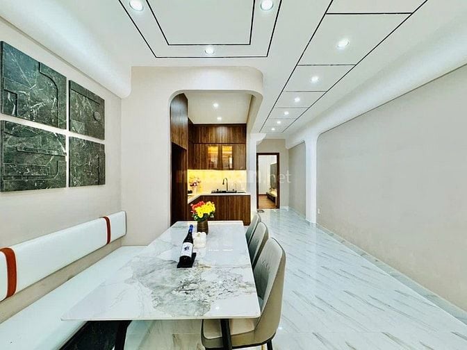 CHÍNH CHỦ BÁN NHÀ ĐẸP MỚI XÂY ĐÚC 1LẦU 3PN HẺM XE HƠI VÔ NHÀ
