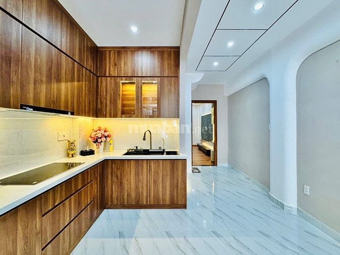 CHÍNH CHỦ BÁN NHÀ ĐẸP MỚI XÂY ĐÚC 1LẦU 3PN HẺM XE HƠI VÔ NHÀ