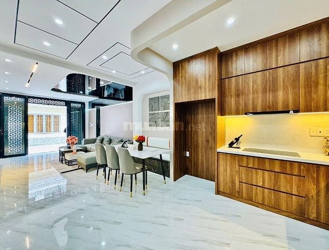 CHÍNH CHỦ BÁN NHÀ ĐẸP MỚI XÂY ĐÚC 1LẦU 3PN HẺM XE HƠI VÔ NHÀ
