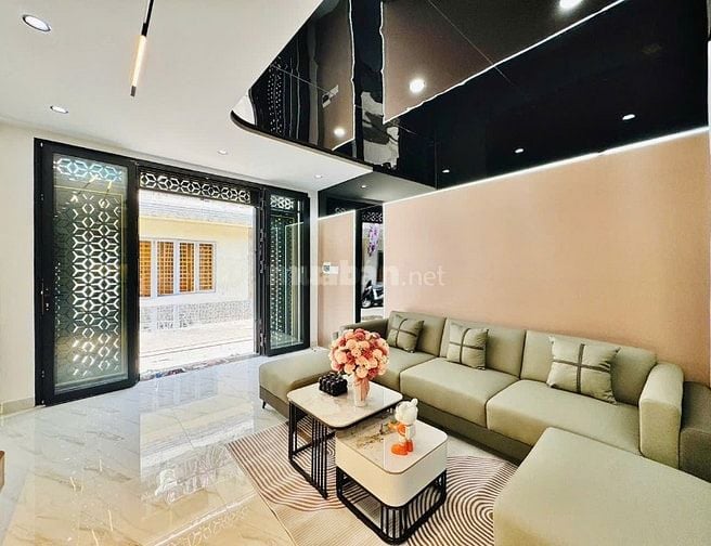 CHÍNH CHỦ BÁN NHÀ ĐẸP MỚI XÂY ĐÚC 1LẦU 3PN HẺM XE HƠI VÔ NHÀ
