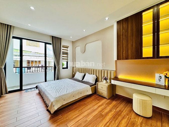 CHÍNH CHỦ BÁN NHÀ ĐẸP MỚI XÂY ĐÚC 1LẦU 3PN HẺM XE HƠI VÔ NHÀ