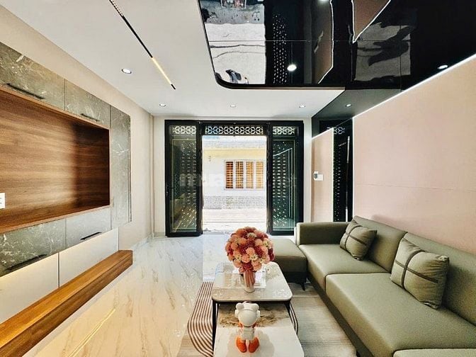 CHÍNH CHỦ BÁN NHÀ ĐẸP MỚI XÂY ĐÚC 1LẦU 3PN HẺM XE HƠI VÔ NHÀ