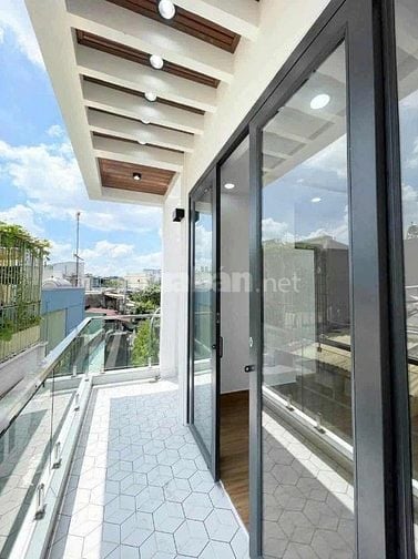 Căn góc 4 tầng mới vị trí đẹp gần MT Hưng Phú P9Q8. Giá 4,68 tỷ TL.  +