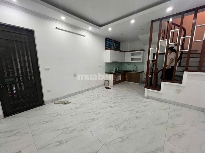 CHÍNH CHỦ CHO THUÊ PHÒNG MỚI XÂY – RỘNG 40M² KHÉP KÍN – TẦNG 3 – SỐ 01