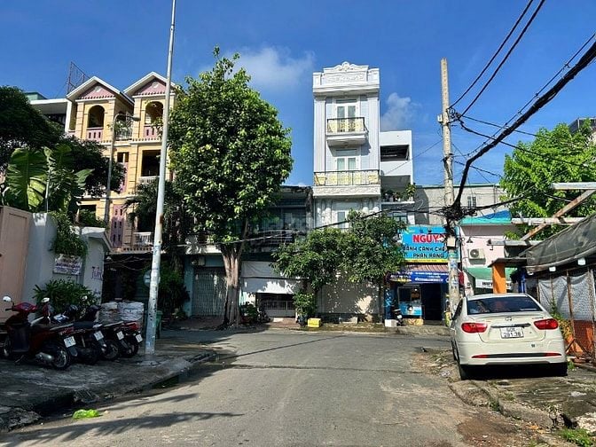 Biệt thự Phan Xích Long - ngang 8.2 x 16m - 4 tầng - sẵn HĐ thuê cao