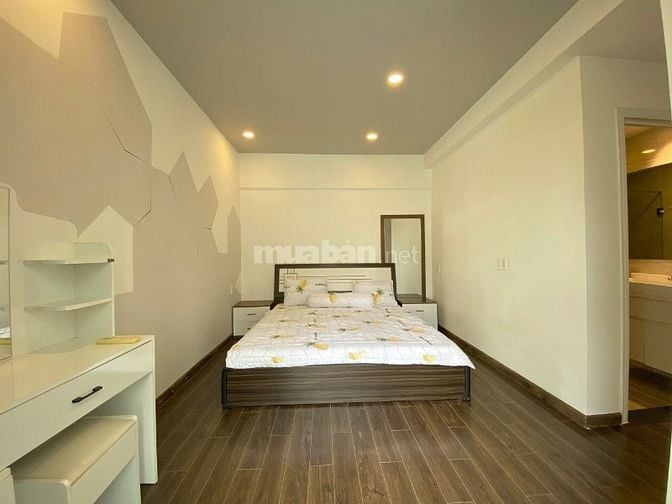 Cho thuê Happy Valley nhà đẹp giá 26tr có ban công