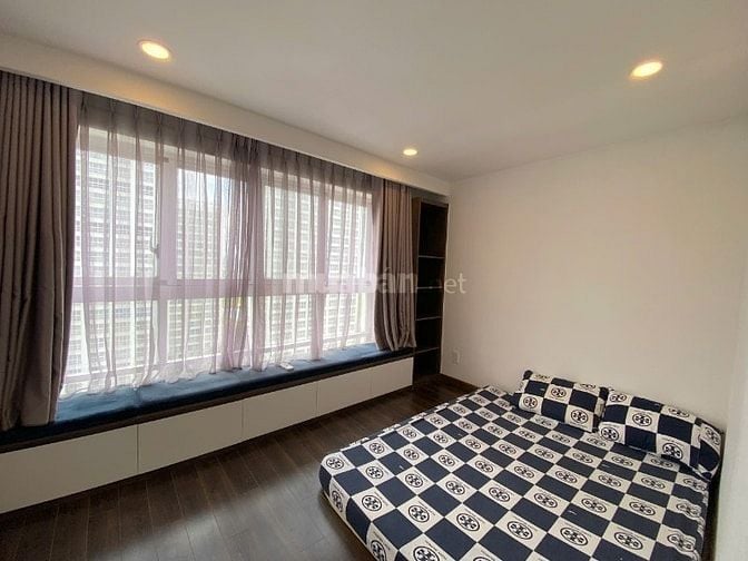 Cho thuê Happy Valley nhà đẹp giá 26tr có ban công