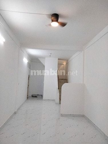 3 Mặt Hẻm Vườn Chuối,Được xây 4Tầng, Gần Trường Học,Bệnh Viện,Ng Hàng