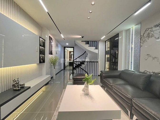 Bán nhà mới đẹp Trịnh Đình Trọng P. Hòa Thạnh Quận Tân Phú , 8.1tỷ 