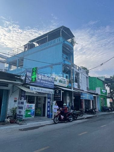 nhà 4 tầng đường rộng 20 m p8 gò vấp