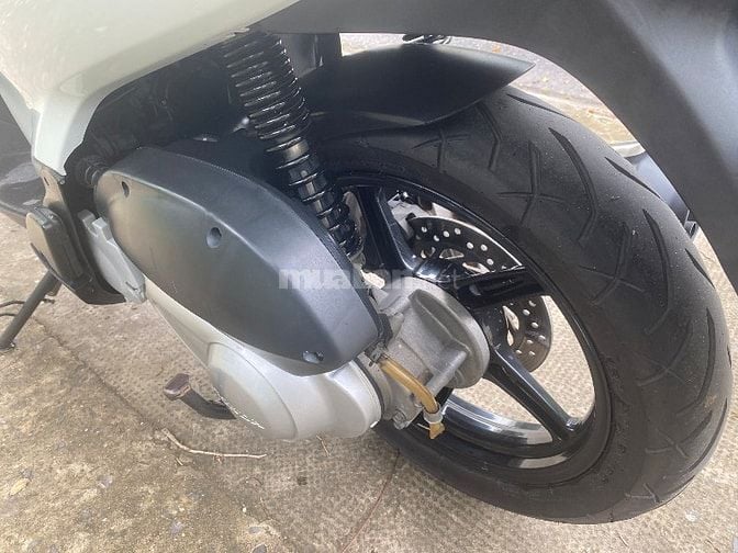 SH Nhập Ý 125 xe chính chủ đang đi cẩn bán 