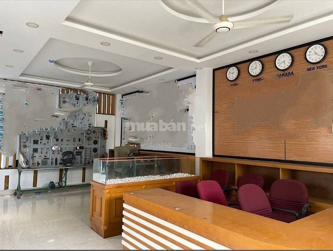 Cho Thuê Nhà 3 Lầu Sân Vườn 14 * 36 Hẻm Tải P Long Thạnh Mỹ. Quận 9