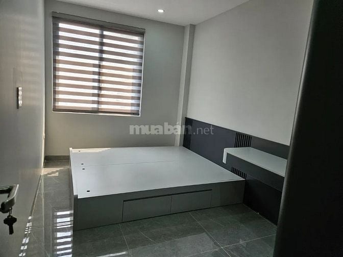 Bán nhà mới phố Ngọc Lâm, Gara ô tô ,6 tầng thang máy .14 tỷ