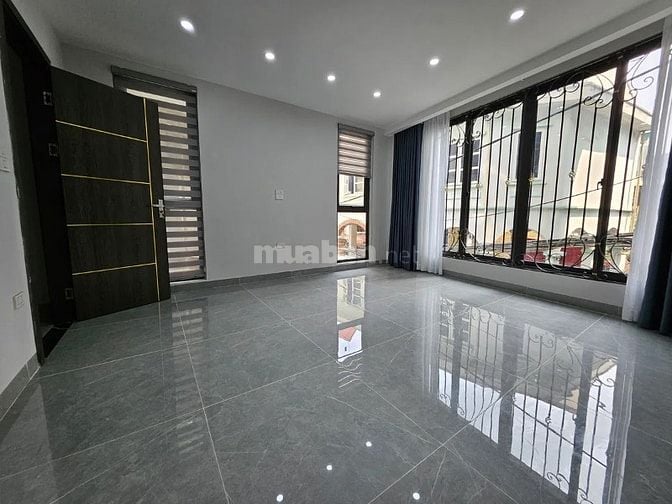 Bán nhà mới phố Ngọc Lâm, Gara ô tô ,6 tầng thang máy .14 tỷ