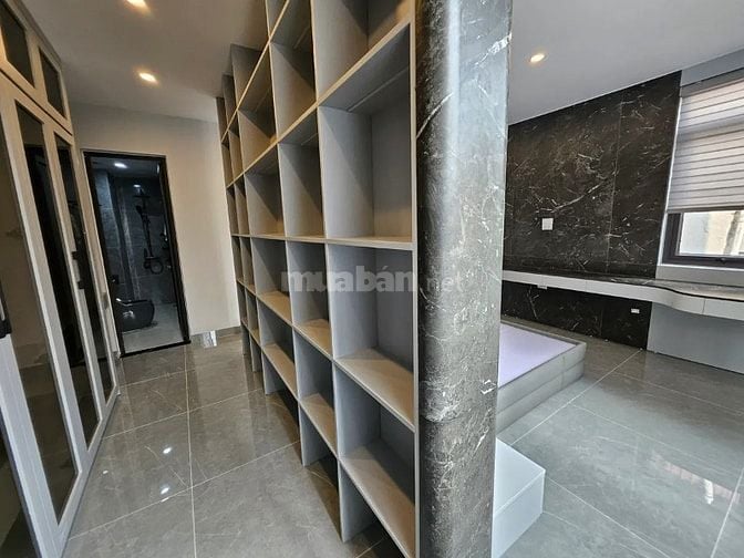 Bán nhà mới phố Ngọc Lâm, Gara ô tô ,6 tầng thang máy .14 tỷ