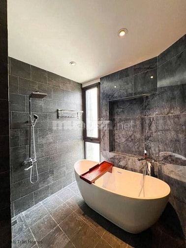 Bán Biệt Thự, 2 MT, mới vào ở liền, KDC tái định cư Quận 5,  Quận BT