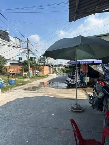 Cần bán đất đường Huỳnh Văn trí, cách chợ Bình Chánh 500m