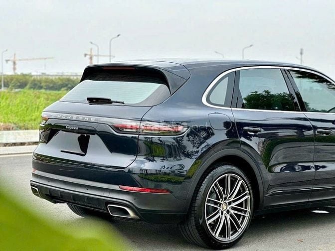  PORSCHE CAYENNE   • Sản xuất : 2019 MODEL 2020 • Odo : 35.000 mls