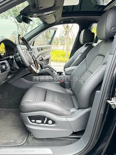  PORSCHE CAYENNE   • Sản xuất : 2019 MODEL 2020 • Odo : 35.000 mls
