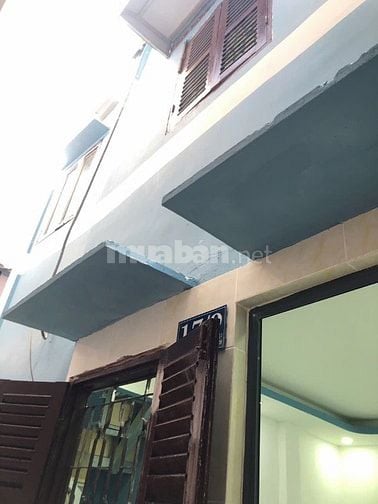 Bán nhà phố Tây Quận 1 – 1 trệt 1 lầu – Nhà mới sửa – Homestay hiện đạ