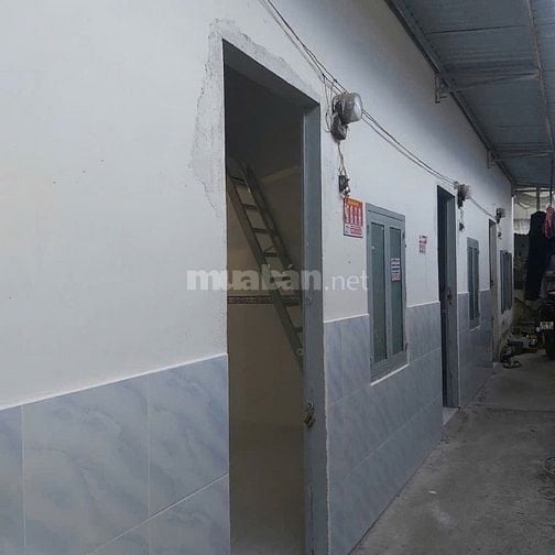 Nhà Trọ Cấp 4 ngay KDC Đào Sư Tích, DT 5,6x18m.