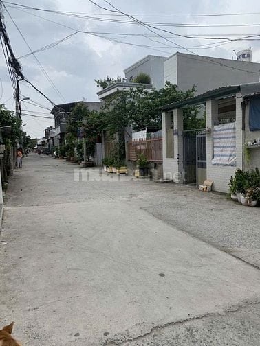 Nhà Trọ Cấp 4 ngay KDC Đào Sư Tích, DT 5,6x18m.