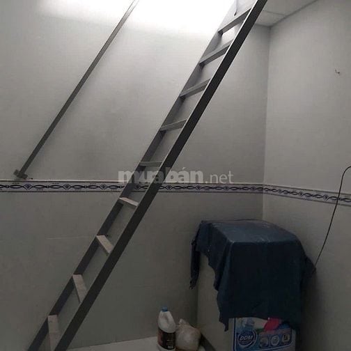 Nhà Trọ Cấp 4 ngay KDC Đào Sư Tích, DT 5,6x18m.