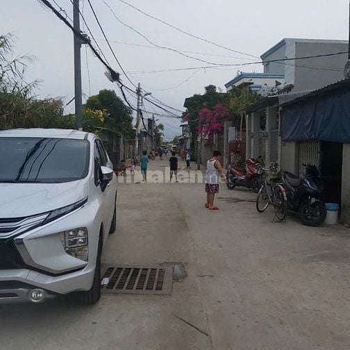 Nhà Trọ Cấp 4 ngay KDC Đào Sư Tích, DT 5,6x18m.