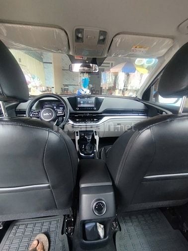 Cần tiền gấp nên bán lại. Xe gia đình, Mới chạy 20,000km,