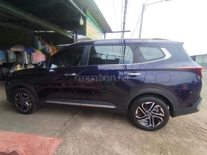 Cần tiền gấp nên bán lại. Xe gia đình, Mới chạy 20,000km,