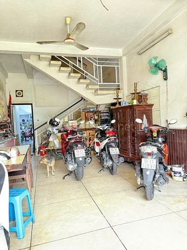   Bán nhà MT Trần Kế Xương, P.7, Phú Nhuận: 4,2 x 25, giá: 23,5 tỷ.