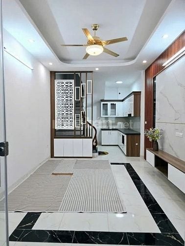 Nhà đẹp dân xây Kim Giang, oto đỗ cách 5m, vài bước ra phố, 45mx9.4 tỷ
