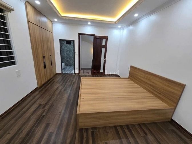 Nhà đẹp dân xây Kim Giang, oto đỗ cách 5m, vài bước ra phố, 45mx9.4 tỷ