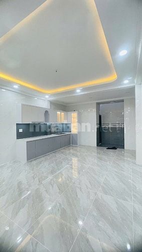 Bán nhà Mặt tiền Trần Văn Hoàng, Tân Bình, 4,8x22m, đúc 4 tầng