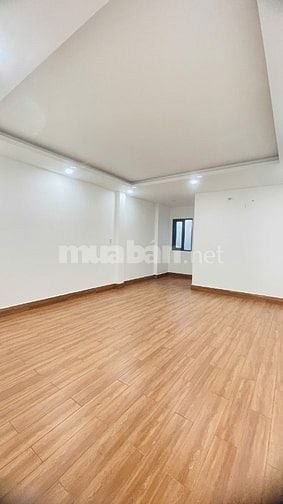 Bán nhà Mặt tiền Trần Văn Hoàng, Tân Bình, 4,8x22m, đúc 4 tầng