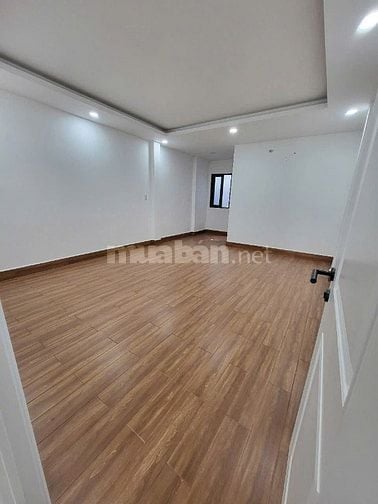 Bán nhà Mặt tiền Trần Văn Hoàng, Tân Bình, 4,8x22m, đúc 4 tầng