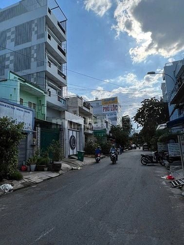 Bán Nhà Mặt Tiền Đường Số P Tân Quy . Quận 7. Dt 7,5x15m SH. Giá 11 tỷ