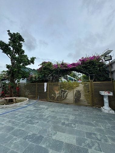 Bán biệt thự sân vườn có quán cafe tại Long Đức Trung Tâm Tp.Trà Vinh