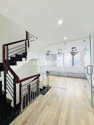 NHÀ ĐẸP TÔ HIỆU-4X11-4 TẦNG BTCT-CHỈ HƠN 5 TỶ 